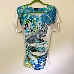 Short sleeve comfy fitted shirt